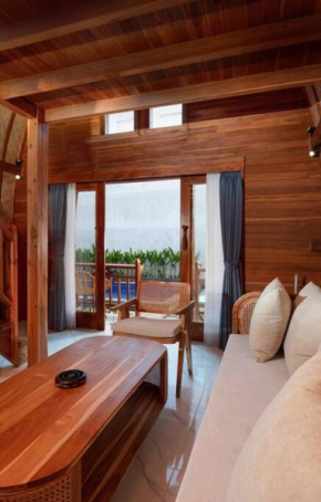 Luh Adi Villa, Modern Balinese wooden house close to Uluwatu